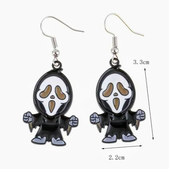 “Scream” figure earrings